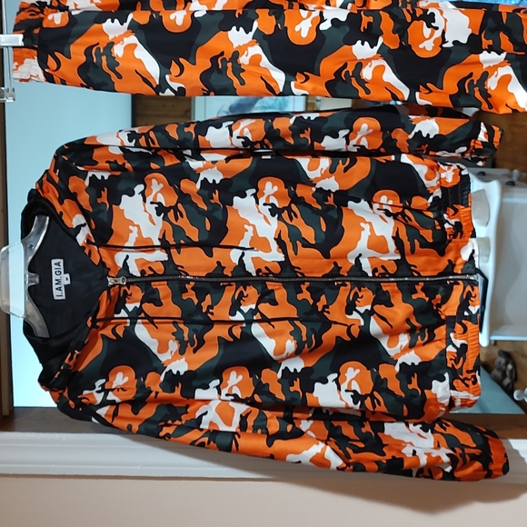 "I Am GIA" Camo Windbreaker Outfit - Picture 2 of 12